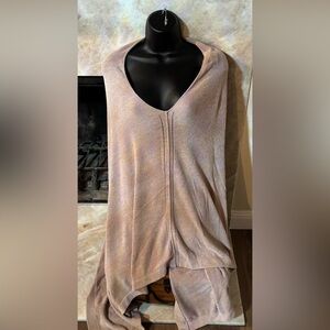 Barefoot Dreams Elegant Cream Wrap/Poncho COZYCHIC ULTRA LITE